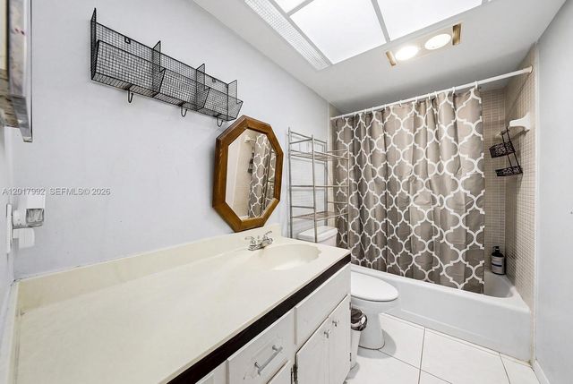 3121 NE 51st St 205E, Fort Lauderdale, FL 33308