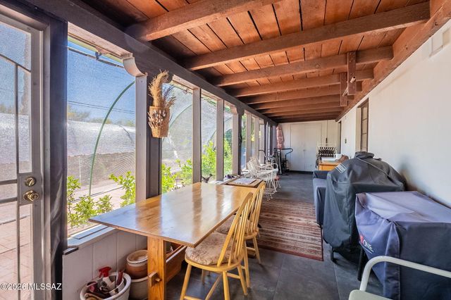 625 W Camino Corto, Green Valley, AZ 85614