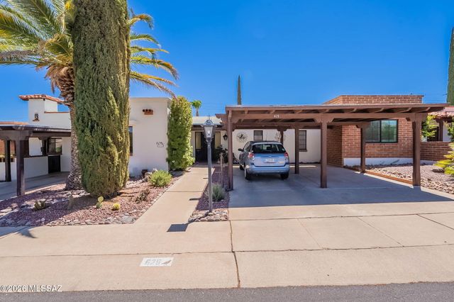 625 W Camino Corto, Green Valley, AZ 85614
