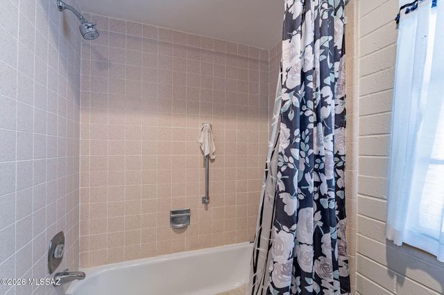 625 W Camino Corto, Green Valley, AZ 85614