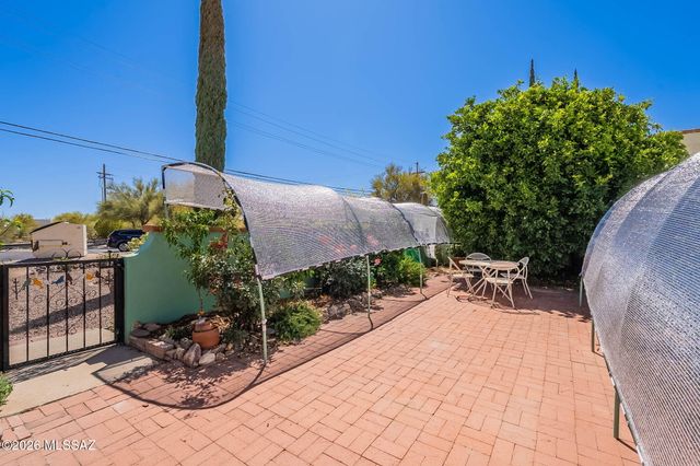 625 W Camino Corto, Green Valley, AZ 85614