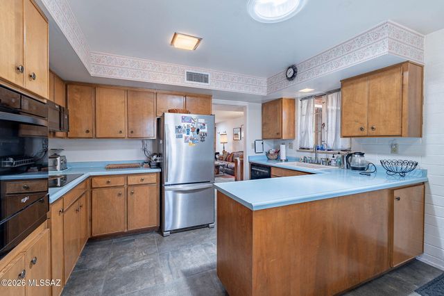 625 W Camino Corto, Green Valley, AZ 85614