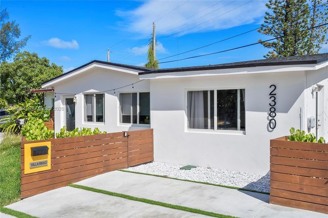 2380 NE 137th St RIGHT, North Miami Beach, FL 33181