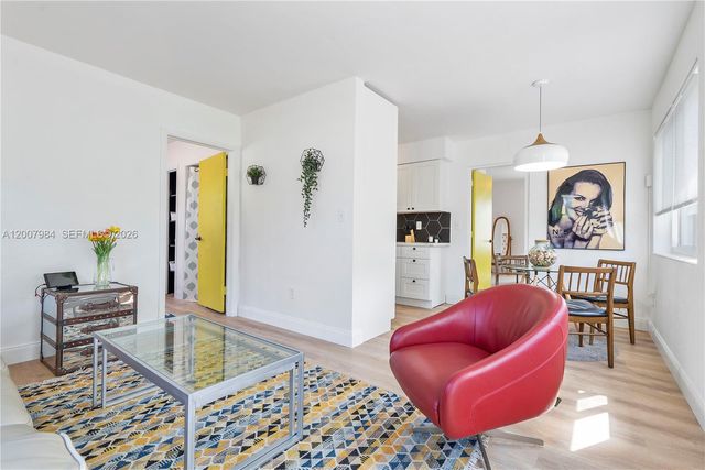 2380 NE 137th St RIGHT, North Miami Beach, FL 33181