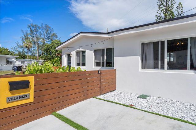 2380 NE 137th St RIGHT, North Miami Beach, FL 33181