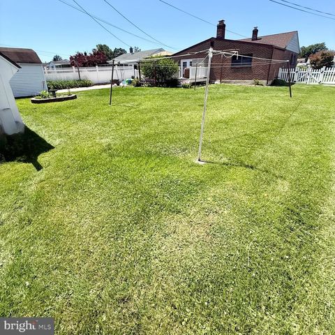 2121 N LEE LN, Aston, PA 19014