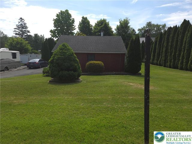 1040 Pennsylvania Avenue, Emmaus Boro, PA 18049