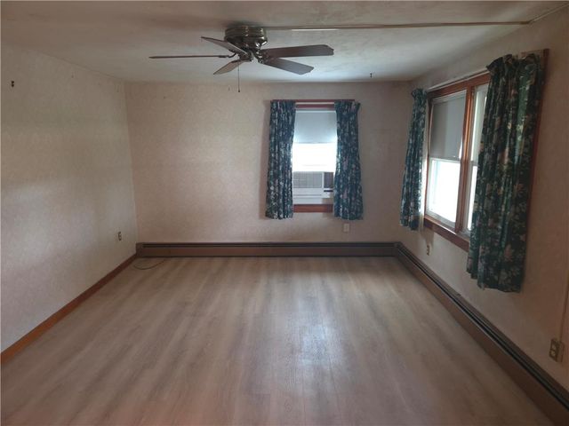 1040 Pennsylvania Avenue, Emmaus Boro, PA 18049