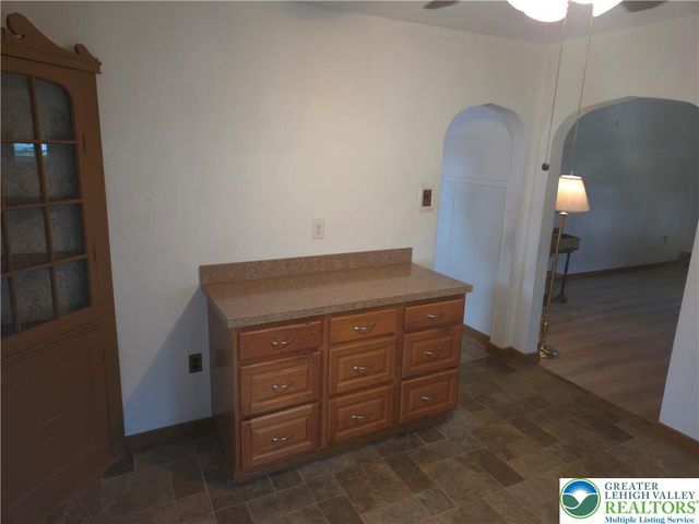 1040 Pennsylvania Avenue, Emmaus Boro, PA 18049