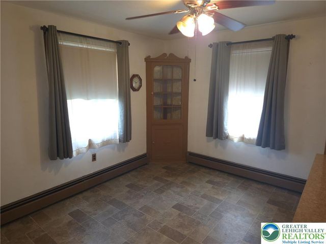 1040 Pennsylvania Avenue, Emmaus Boro, PA 18049