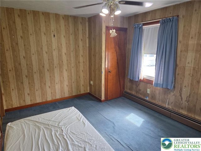 1040 Pennsylvania Avenue, Emmaus Boro, PA 18049