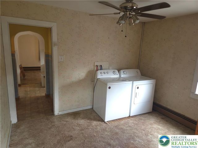 1040 Pennsylvania Avenue, Emmaus Boro, PA 18049