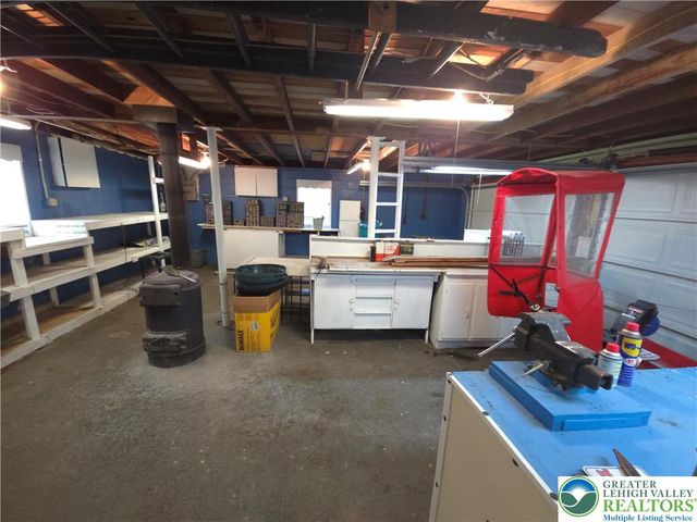1040 Pennsylvania Avenue, Emmaus Boro, PA 18049