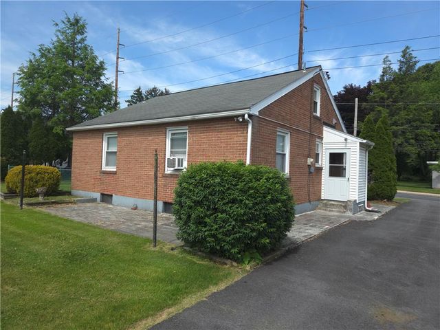 1040 Pennsylvania Avenue, Emmaus Boro, PA 18049