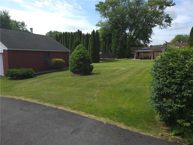 1040 Pennsylvania Avenue, Emmaus Boro, PA 18049