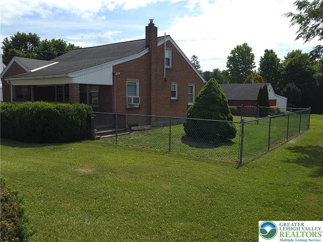 1040 Pennsylvania Avenue, Emmaus Boro, PA 18049