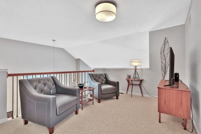 5245 108th Avenue N, Brooklyn Park, MN 55443