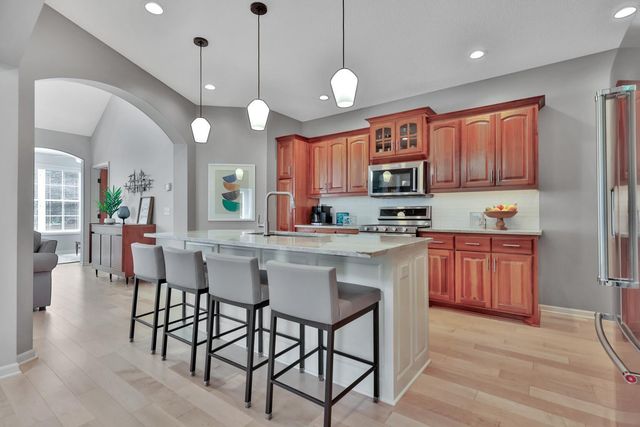 5245 108th Avenue N, Brooklyn Park, MN 55443