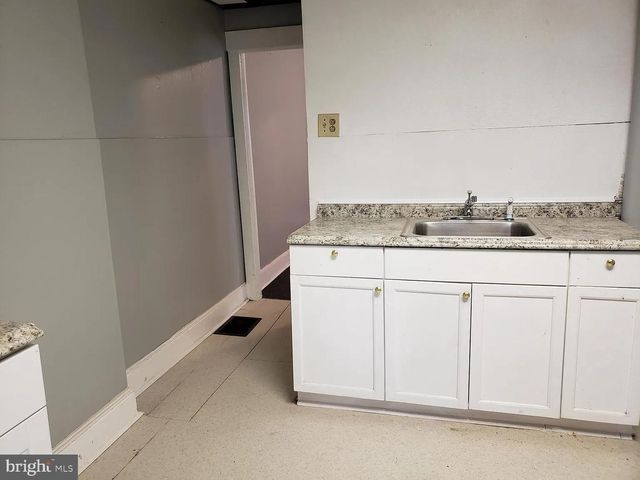 20 CHRISTOPH AVE, Trenton, NJ 08609