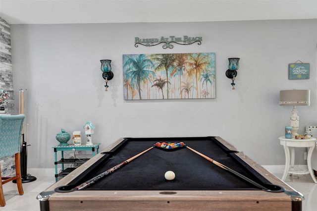 5076 NW 84th Rd, Coral Springs, FL 33067