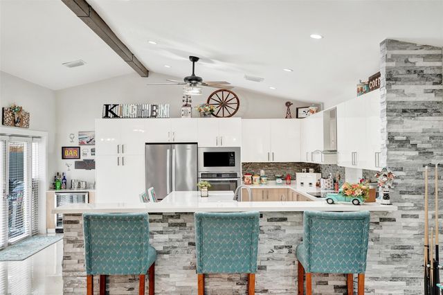 5076 NW 84th Rd, Coral Springs, FL 33067