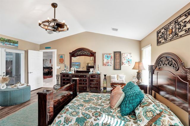 5076 NW 84th Rd, Coral Springs, FL 33067