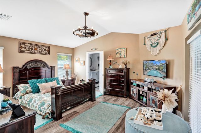 5076 NW 84th Rd, Coral Springs, FL 33067