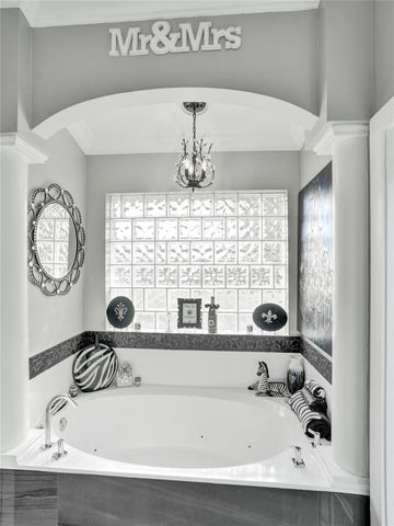 5076 NW 84th Rd, Coral Springs, FL 33067