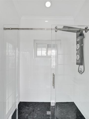 5076 NW 84th Rd, Coral Springs, FL 33067