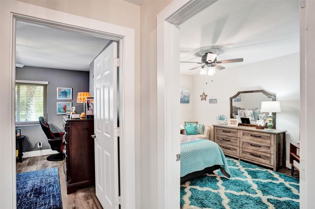 5076 NW 84th Rd, Coral Springs, FL 33067