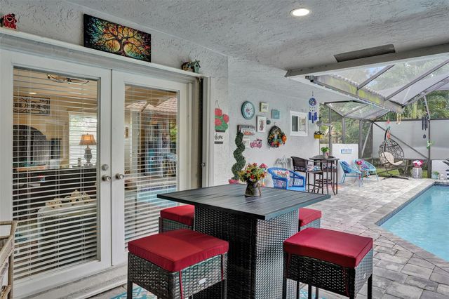 5076 NW 84th Rd, Coral Springs, FL 33067