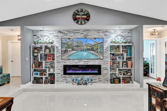 5076 NW 84th Rd, Coral Springs, FL 33067