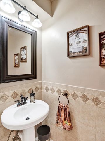 5076 NW 84th Rd, Coral Springs, FL 33067