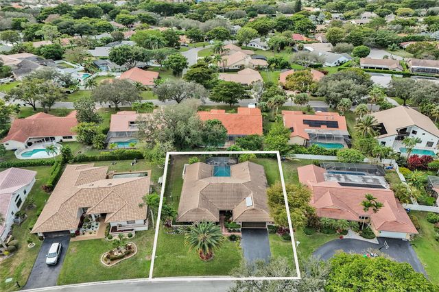 5076 NW 84th Rd, Coral Springs, FL 33067
