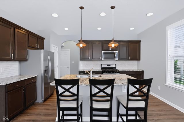 5780 Waterstone Way, Whitestown, IN 46075