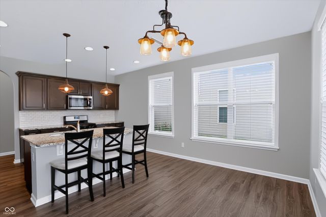 5780 Waterstone Way, Whitestown, IN 46075
