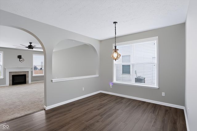 5780 Waterstone Way, Whitestown, IN 46075