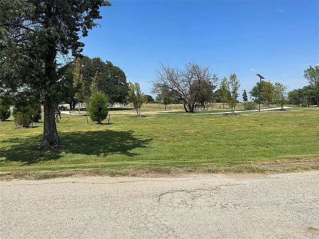 805 Lloyds Road, Little Elm, TX 75068