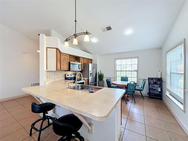 2405 SETTLERS TRAIL, Orlando, FL 32837