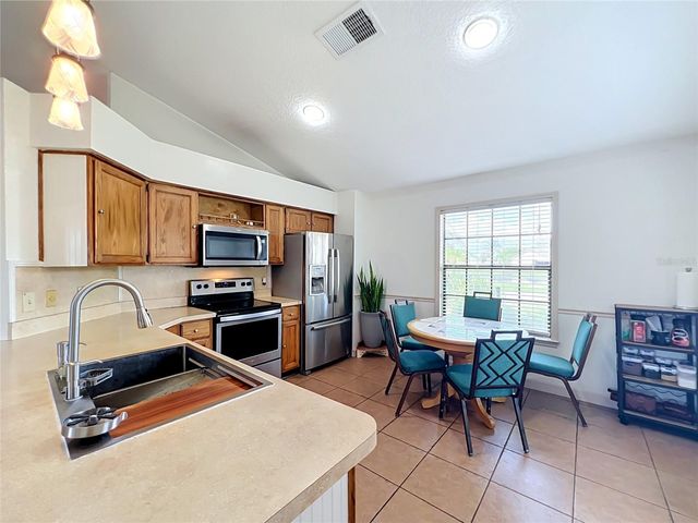 2405 SETTLERS TRAIL, Orlando, FL 32837