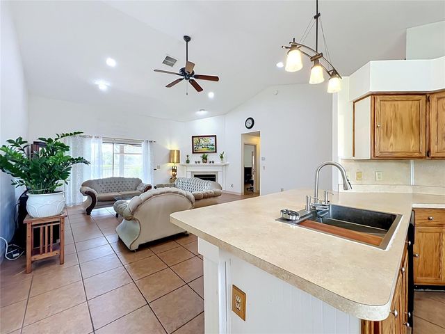 2405 SETTLERS TRAIL, Orlando, FL 32837