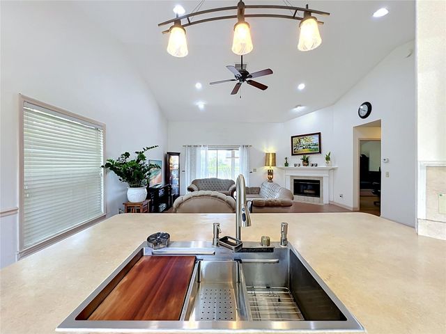 2405 SETTLERS TRAIL, Orlando, FL 32837