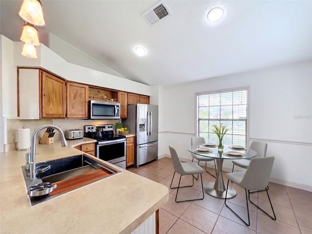 2405 SETTLERS TRAIL, Orlando, FL 32837