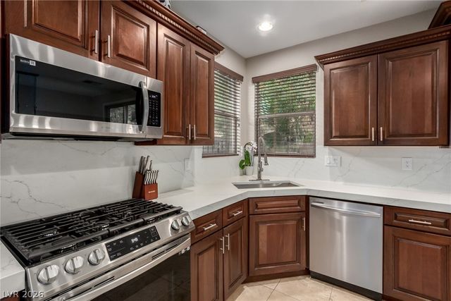 1040 Via Camelia Street, Henderson, NV 89011