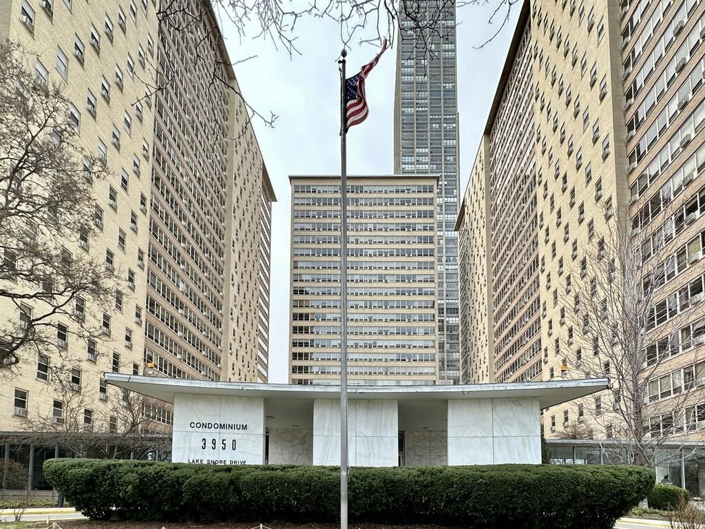 3950 N Lake Shore Drive 1928, Chicago, IL 60613