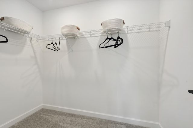 8903 Periwinkle Boulevard, Woodbury, MN 55129