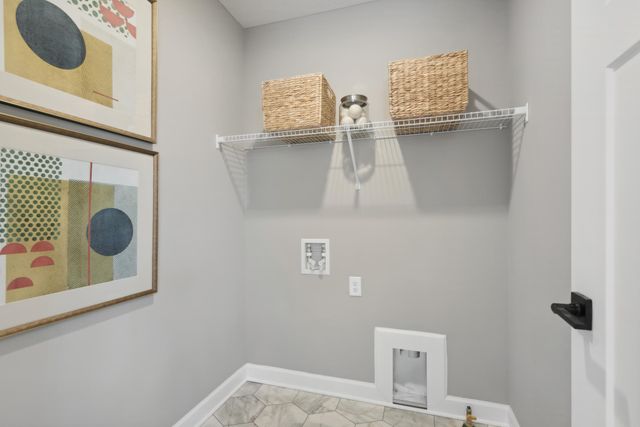 8903 Periwinkle Boulevard, Woodbury, MN 55129