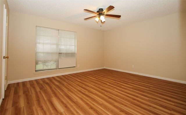 5301 Wooten Drive, Fort Worth, TX 76133