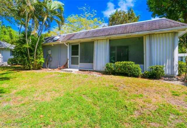 225 Georgetown BLVD, Naples, FL 34112