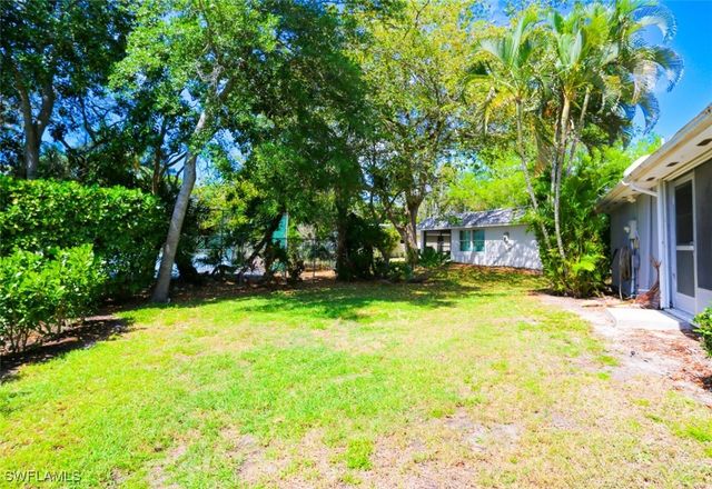 225 Georgetown BLVD, Naples, FL 34112